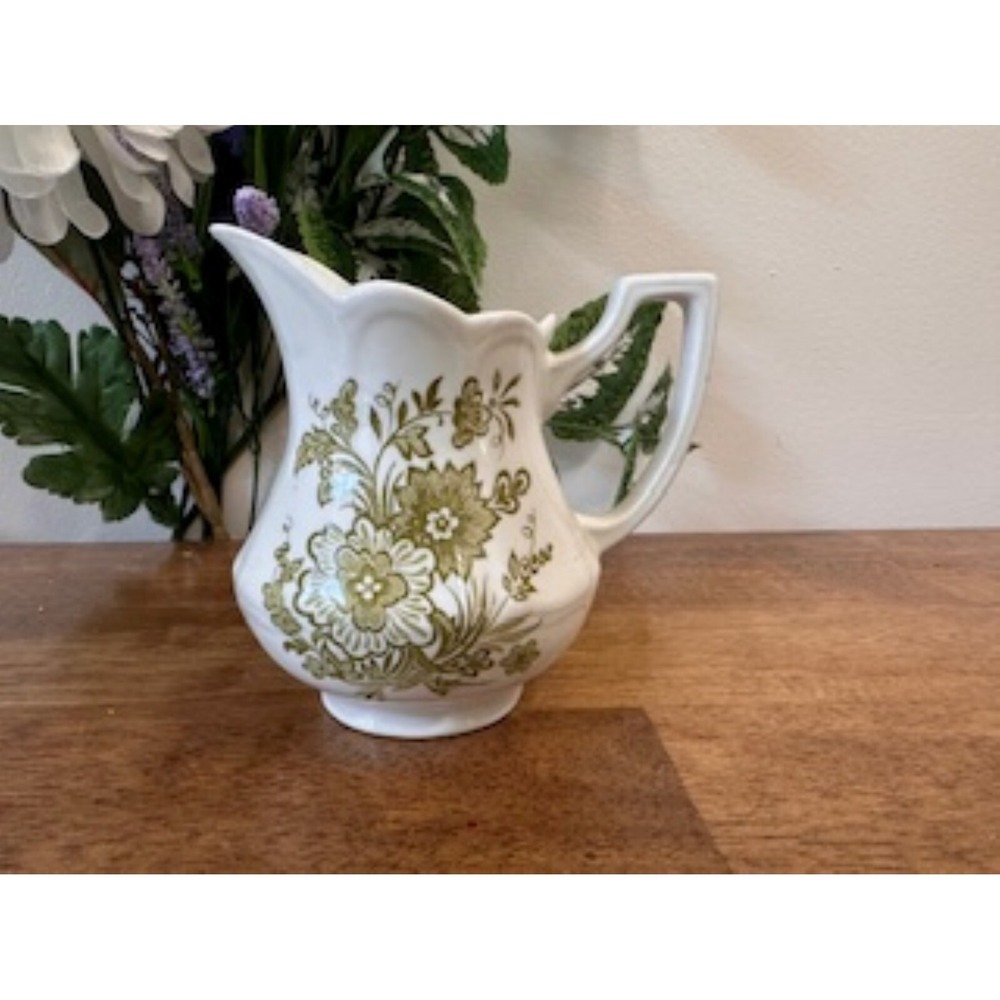 Royal Staffordshire Creamer – Hathaway Ironstone by J&G Meakin England Green
